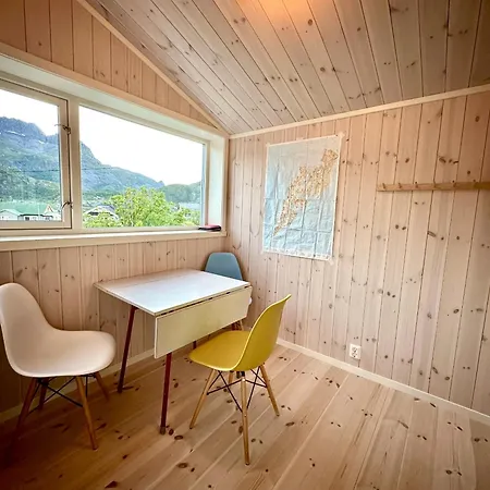 Oceanview Mini-house - Stunning Views *