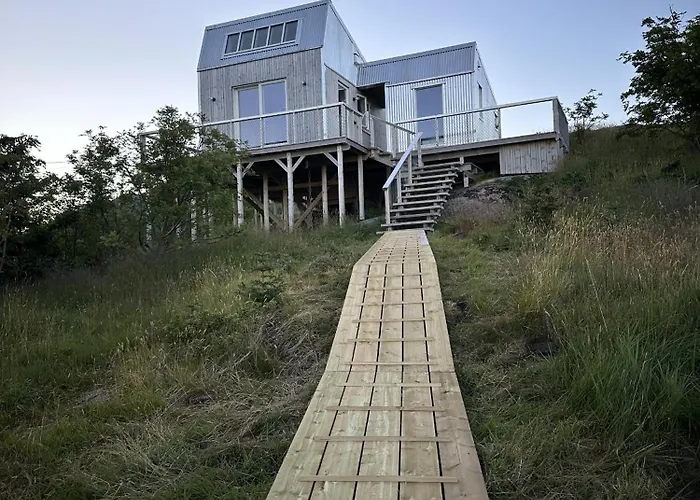 Semesterbostad Oceanview Mini-house - Stunning Views