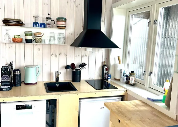 Oceanview Mini-house - Stunning Views Semesterbostad *