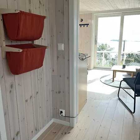 Oceanview Mini-house - Stunning Views * Moskenes